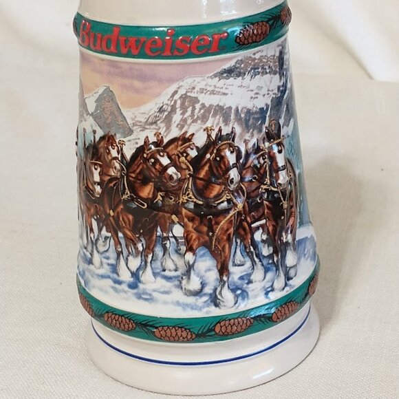 BEER STEIN 1993 Budweiser Holiday Stein -- "Special Delivery" - Picture 2 of 7